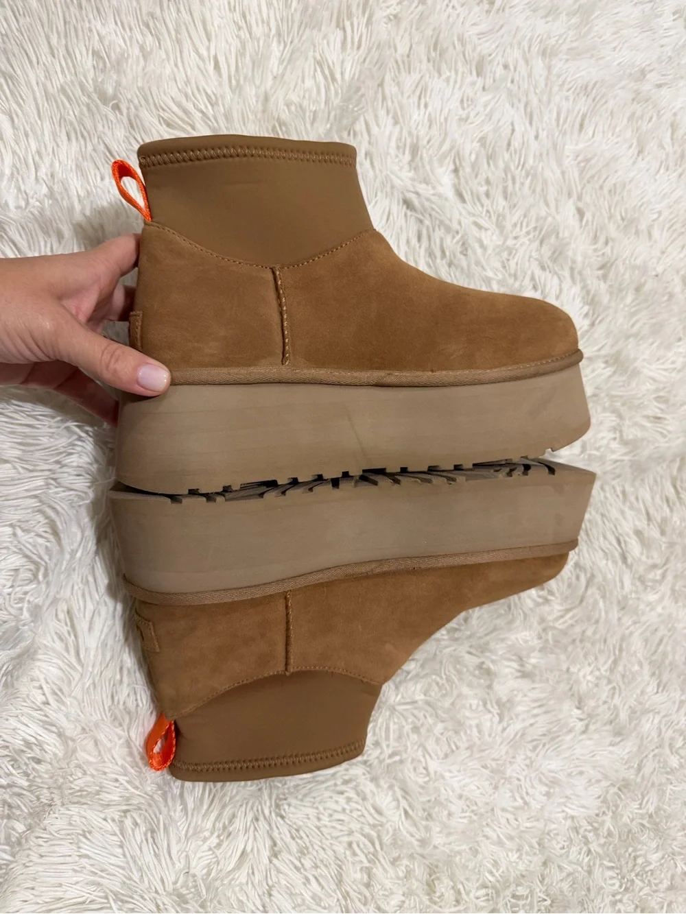 UGG classic mini